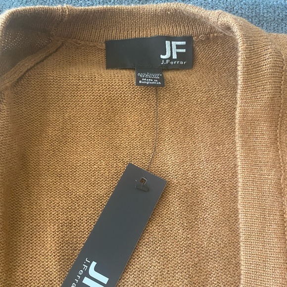 Brand new J. Ferrar cardigan for sale - Picture 2 of 2